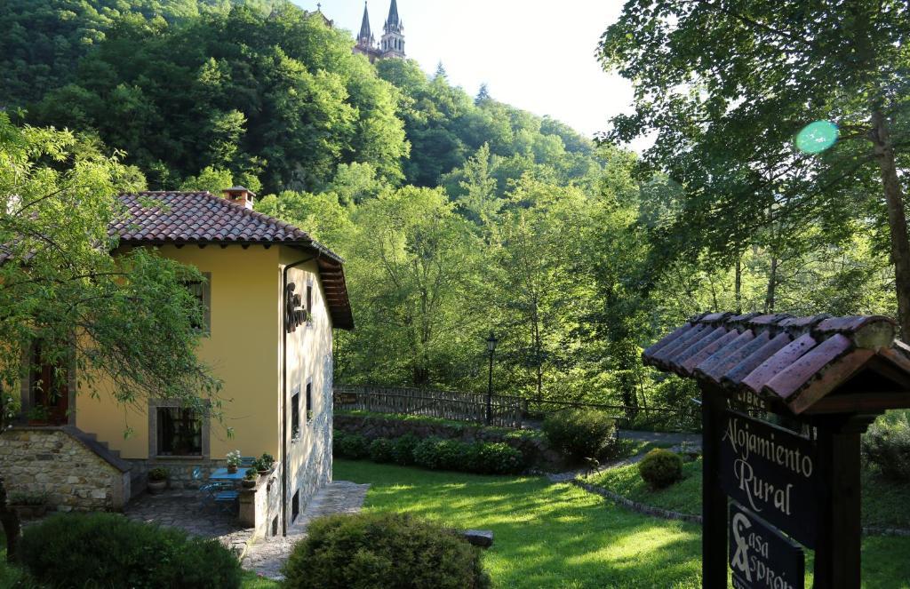 Gasthaus Casa Aspron Covadonga Exterior foto